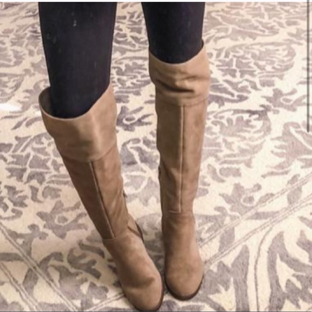 VINCE CAMUTO BOOT OTK DISTRESSED TAUPE 6.5
